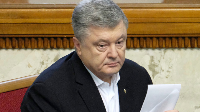 Ситуація з П.О. Порошенко може закріпити прецедент в традиції зміни влади в Україні