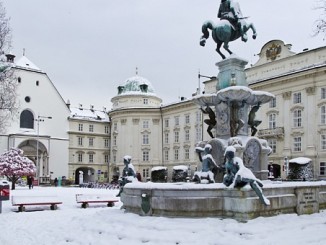 Австрія: Хофбург та Хофкірхе в Інсбруку